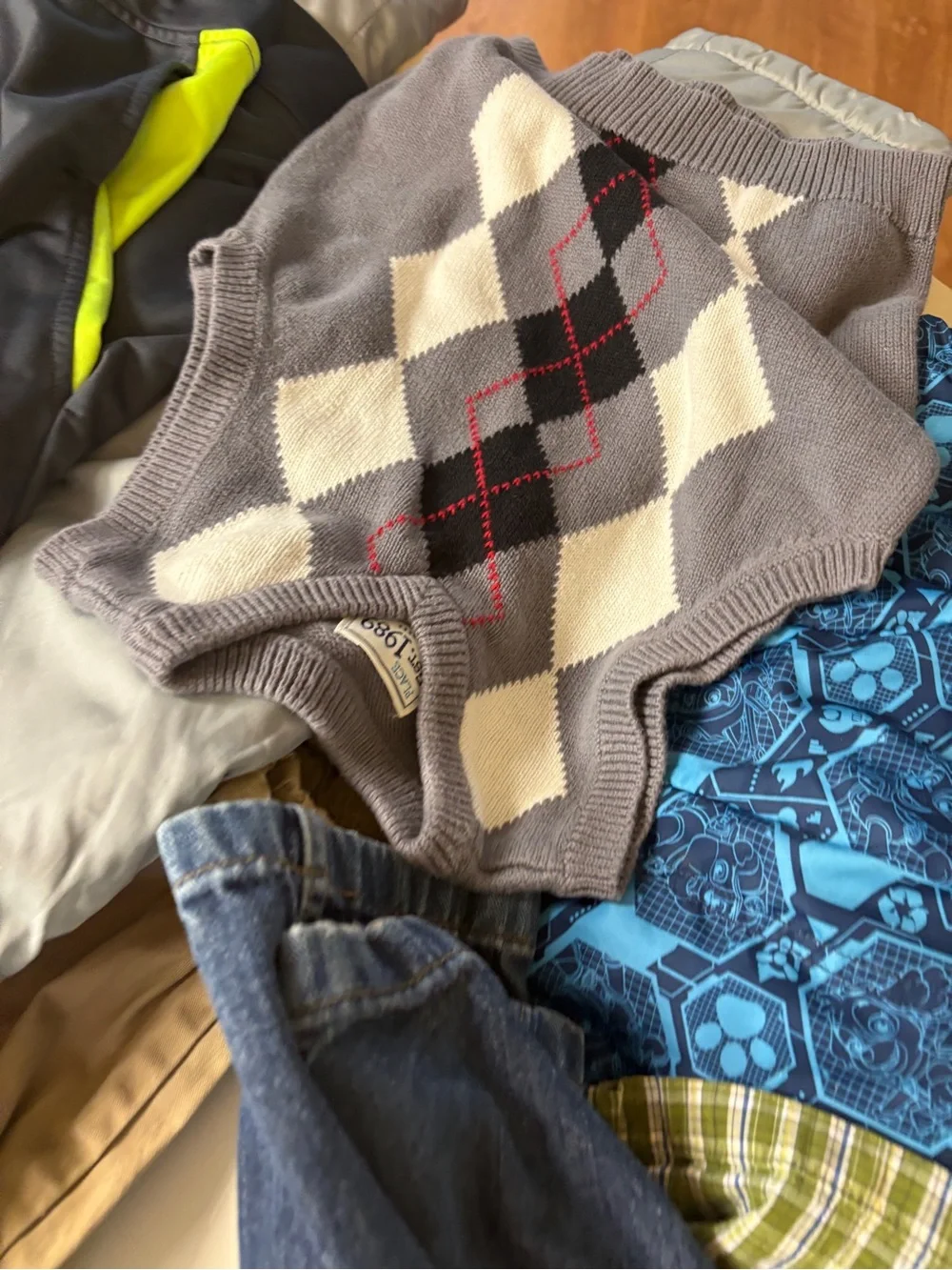 Lot of 12 pieces of boys 3T clothing